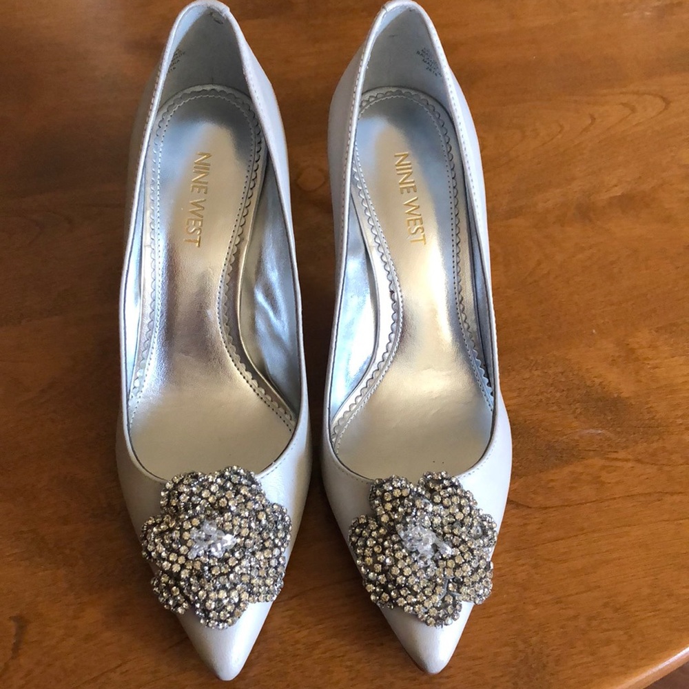 Authentic Nine West heel Maolisa Satin Dress Pump